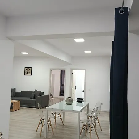 Leandros Apartamento *