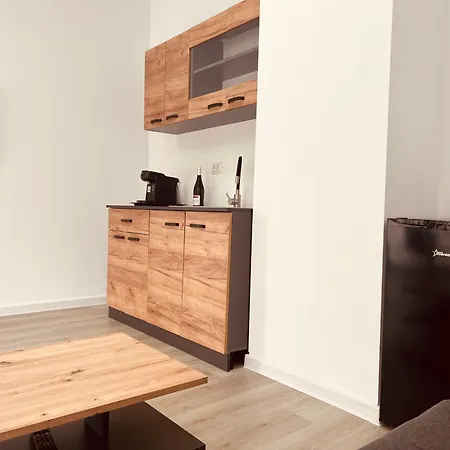 Leandros Apartment *