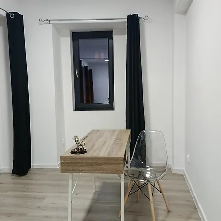 Leandros Апартаменты *