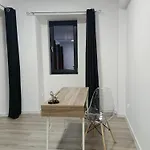 Leandros Apartment *