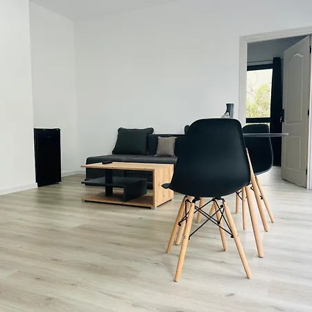 Apartment Leandros *